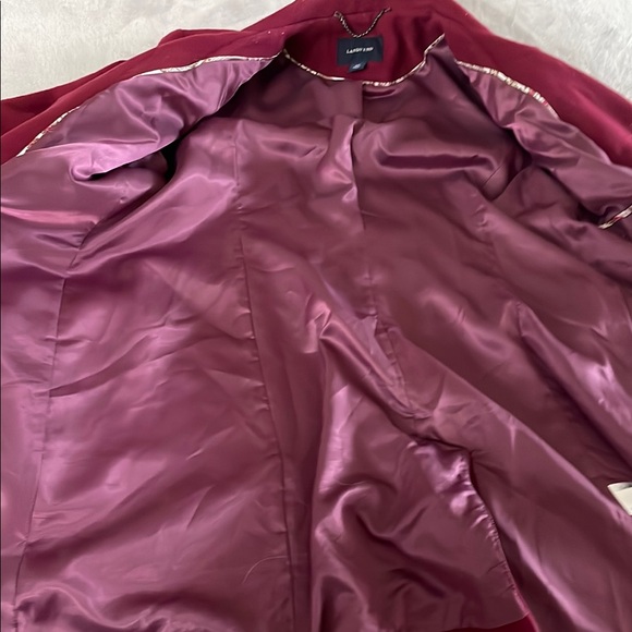 Lands' End Red Wool Blend Trench Coat with Notched Lapel and Pocket, 8P - Picture 12 of 12